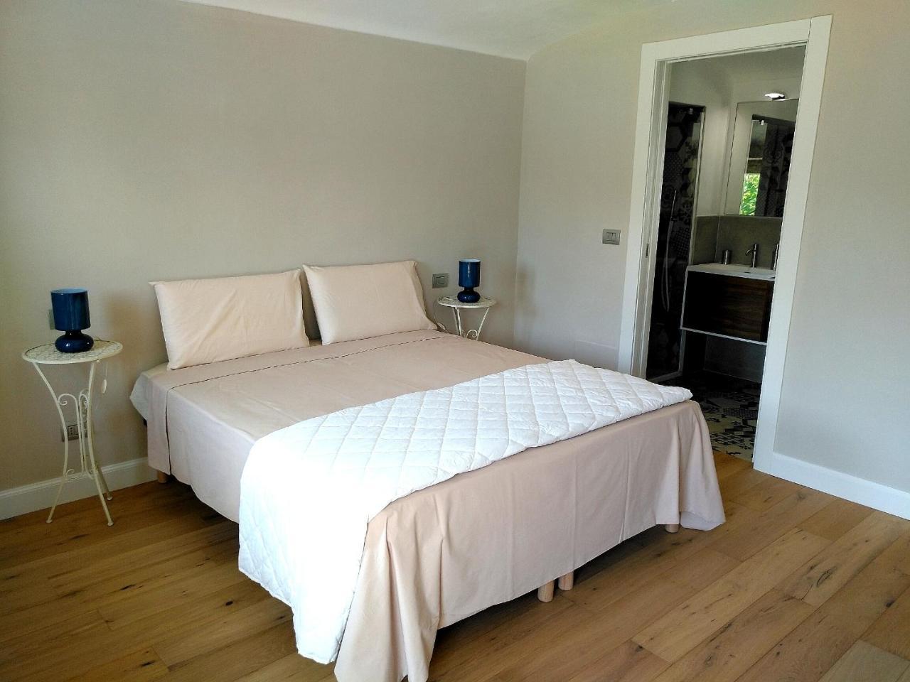 B&B "Madama Granet" 보르고 산 달마쪼 외부 사진