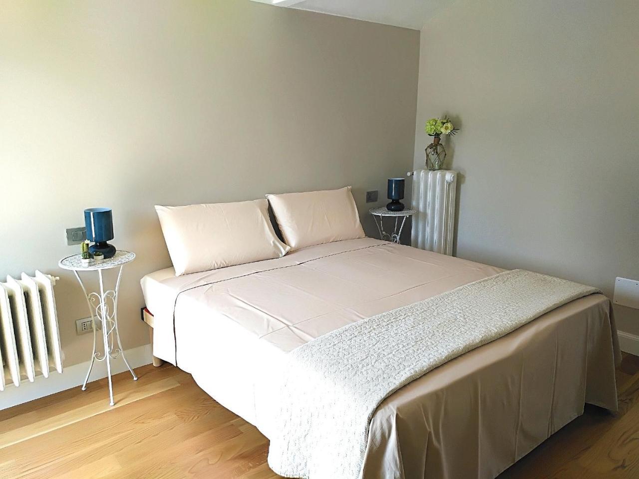 B&B "Madama Granet" 보르고 산 달마쪼 외부 사진