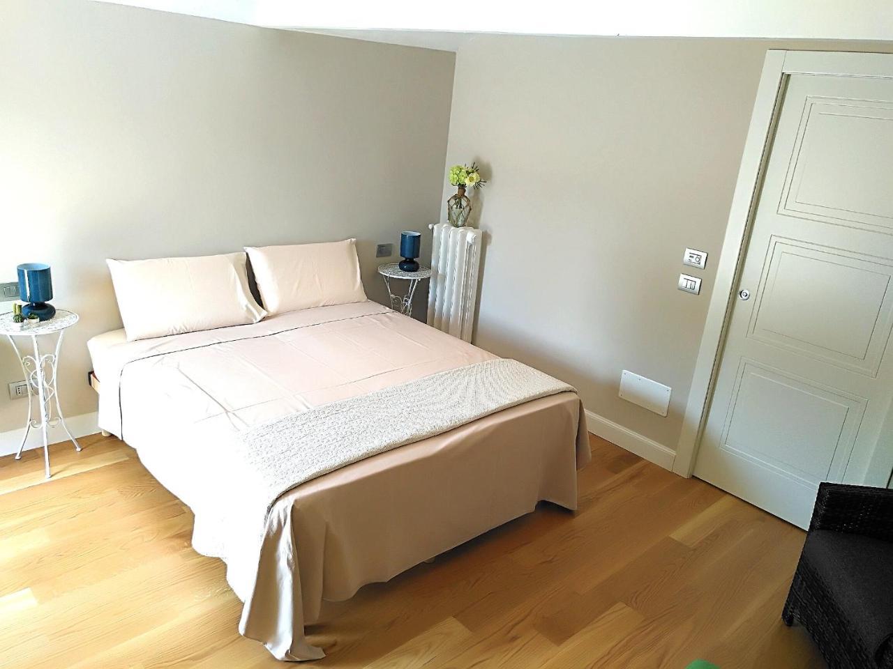 B&B "Madama Granet" 보르고 산 달마쪼 외부 사진